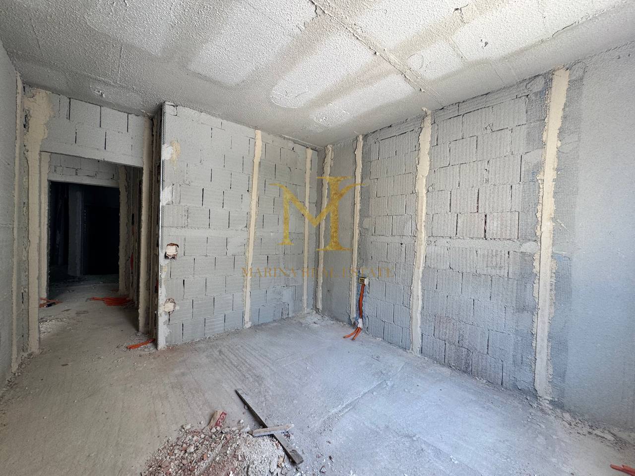 Appartamento 1+1 in vendita, nuovo edificio a Golem. 250m dal mare.