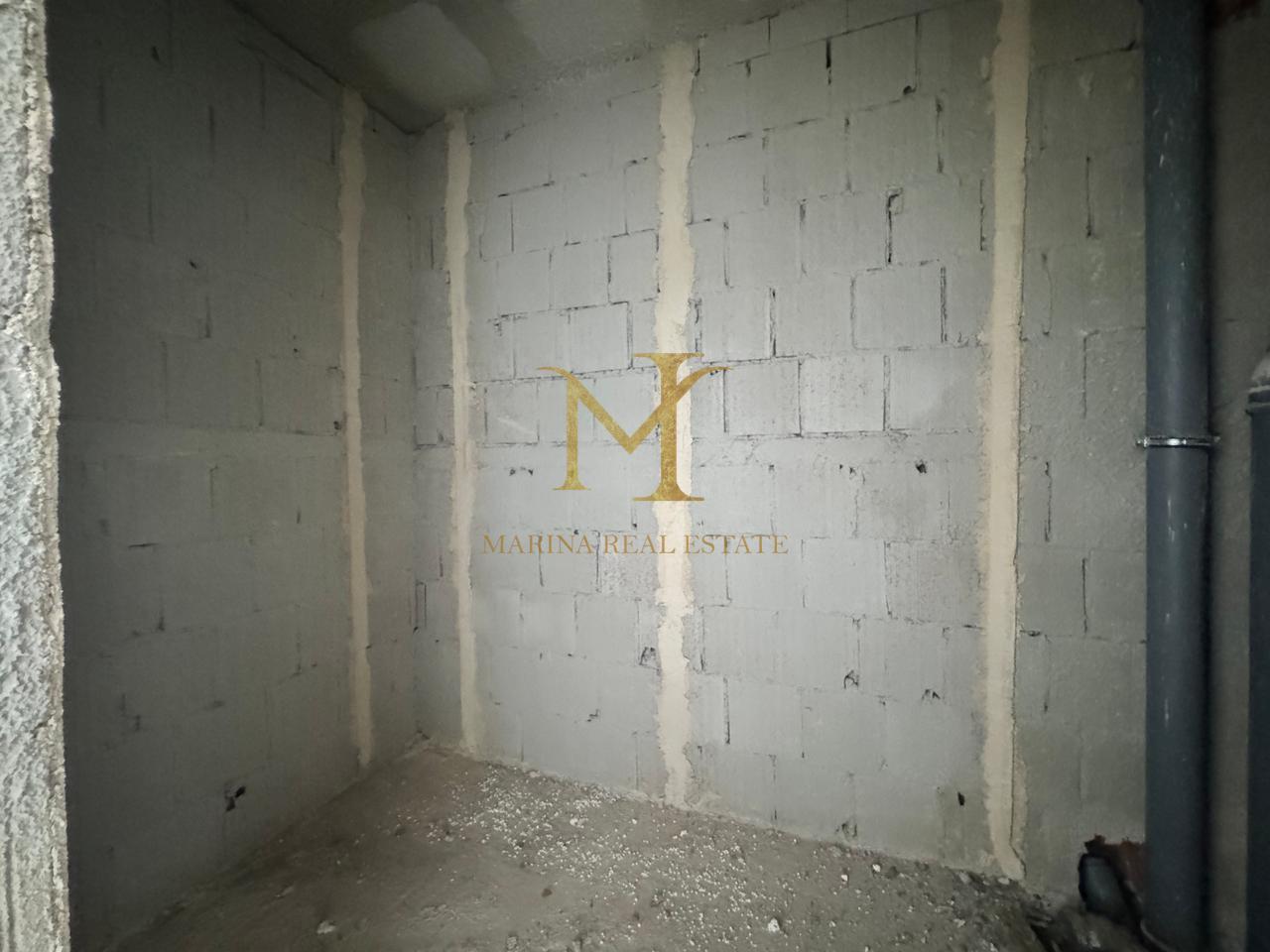 Appartamento 1+1 in vendita, nuovo edificio a Golem. 250m dal mare.