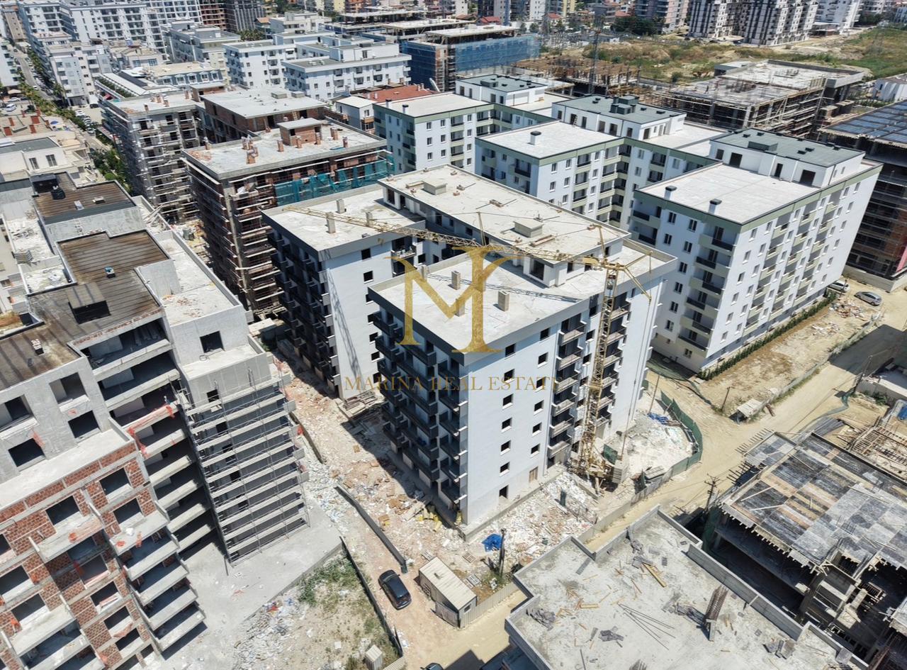 SHITET APARTAMENT 2+1 Golem, Kavaje. Pallati i Ri, perfundimi prill 2027.