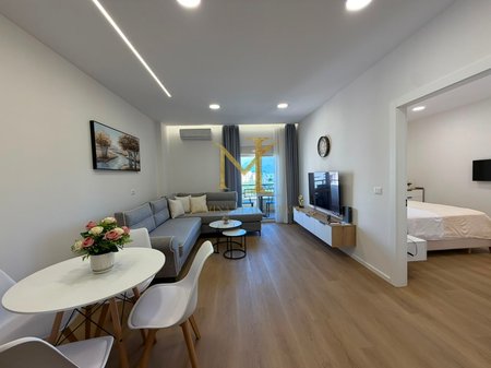 1+1 APARTMENT FOR RENT IN PLAZH HEKURUDHA VERY CLOSE TO THE SEA!