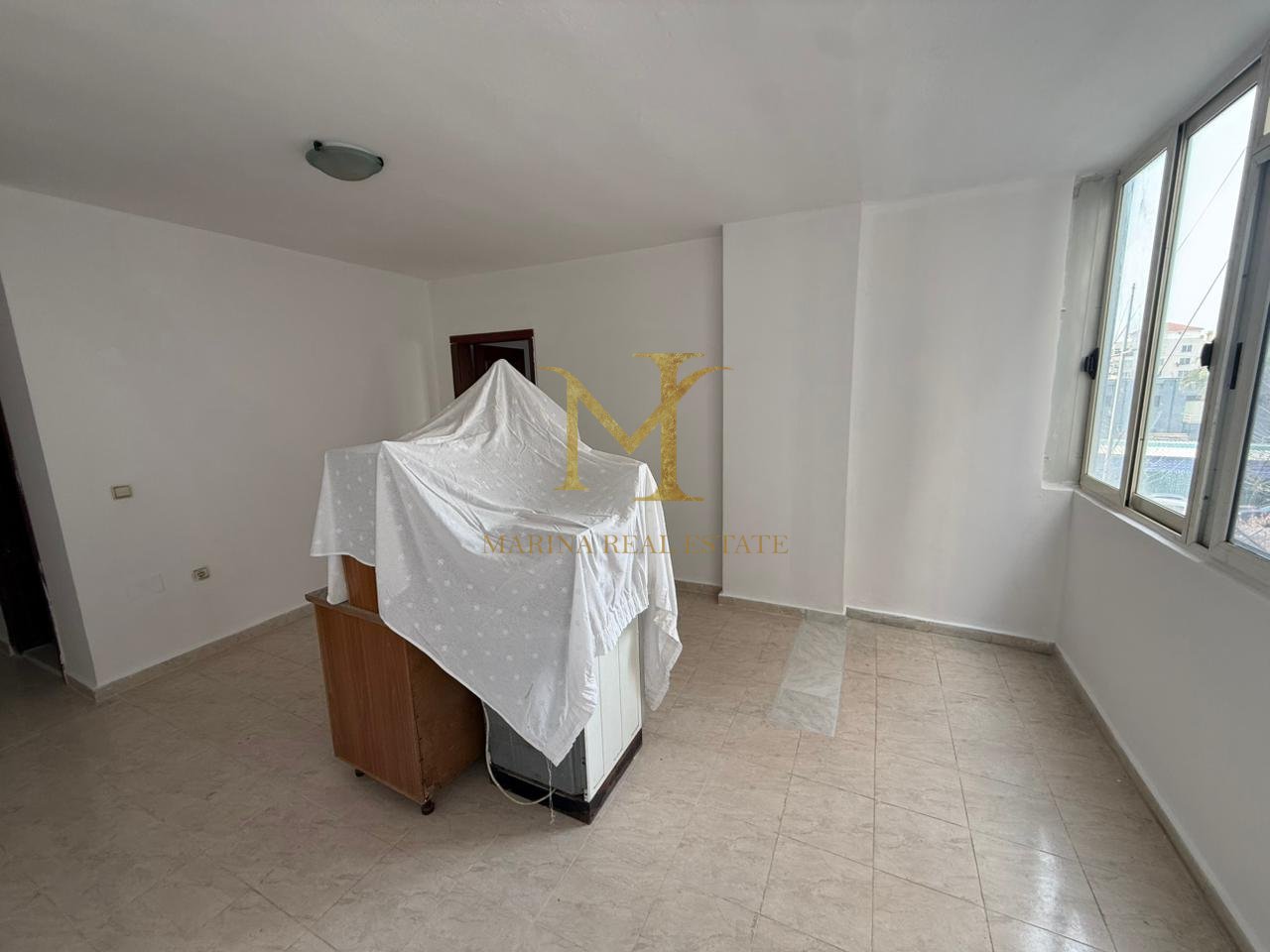 FOR SALE 1+1 APARTMENT IN RAILWAY BEACH!!