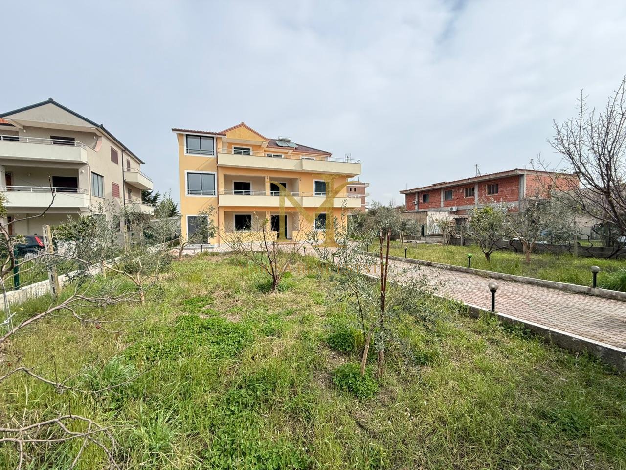 VILLA FOR RENT ON RAILWAY BEACH!!