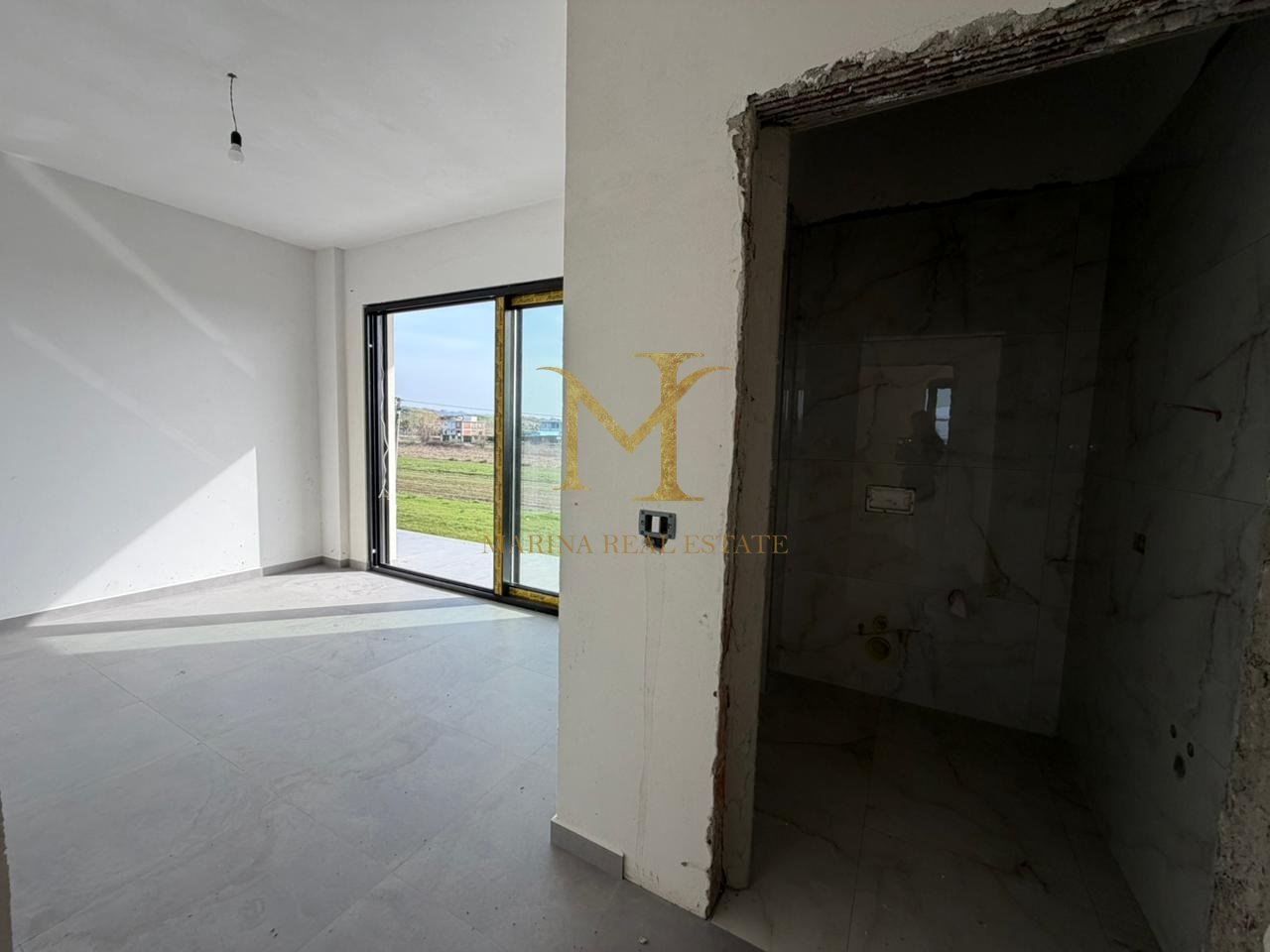 INDIVIDUAL VILLA FOR SALE IN LALZ BAY