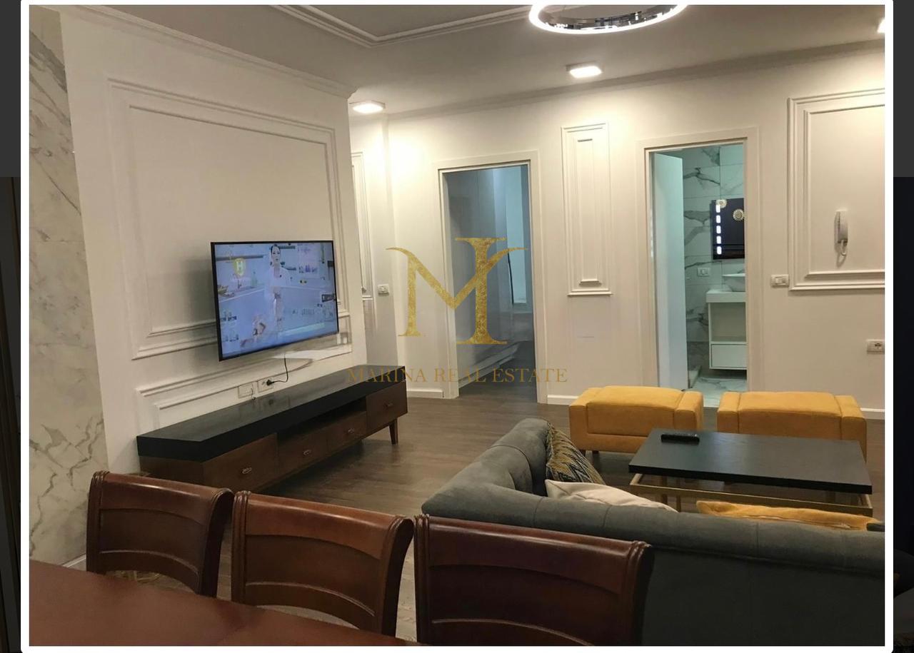 Shitet Apartament 3+1+2 Në Qendër Të Durrësit !!