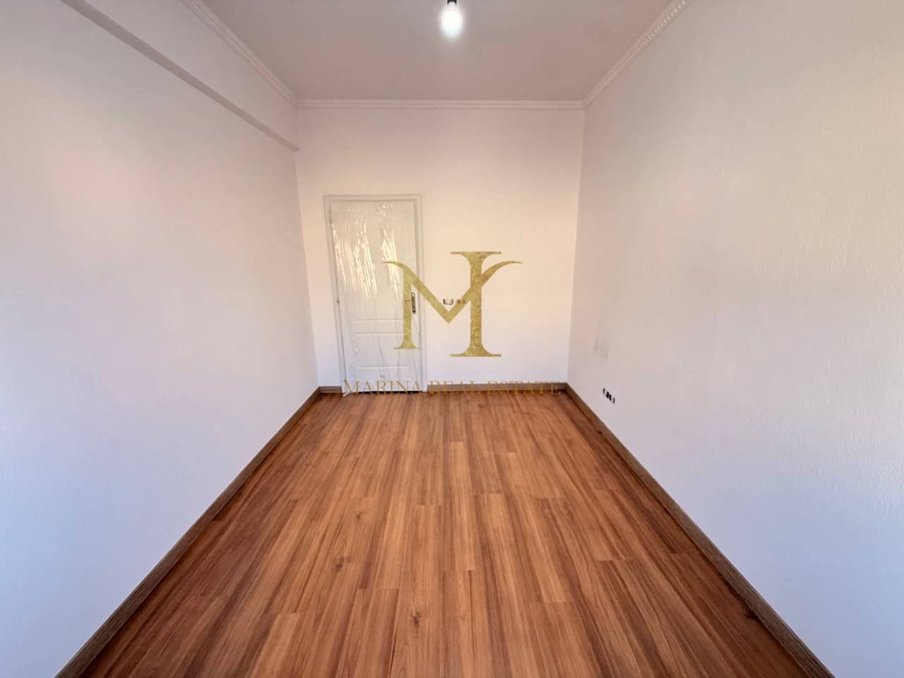 Shitet Apartament 1+1 Në Hekurudha, Plazh Durrës