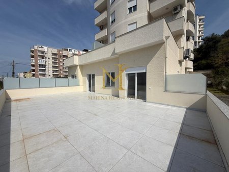 Shitet Apartament 2+1+ 90 m2 Verande – Shkëmbi i Kavajës, Durrës