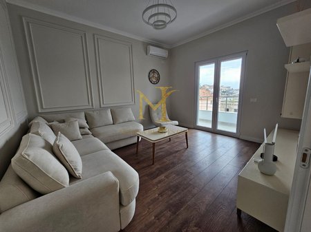 SHITET APARTAMENT 2+1 TE SPITALI DURRES!!