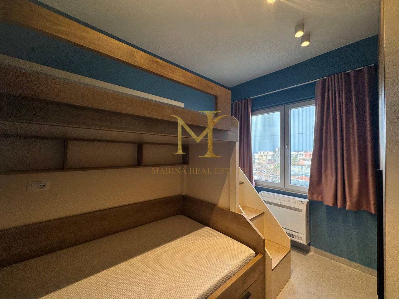 Apartament 2+1 më pamje deti për qira në Golem. Pallat dhe apartament i ri