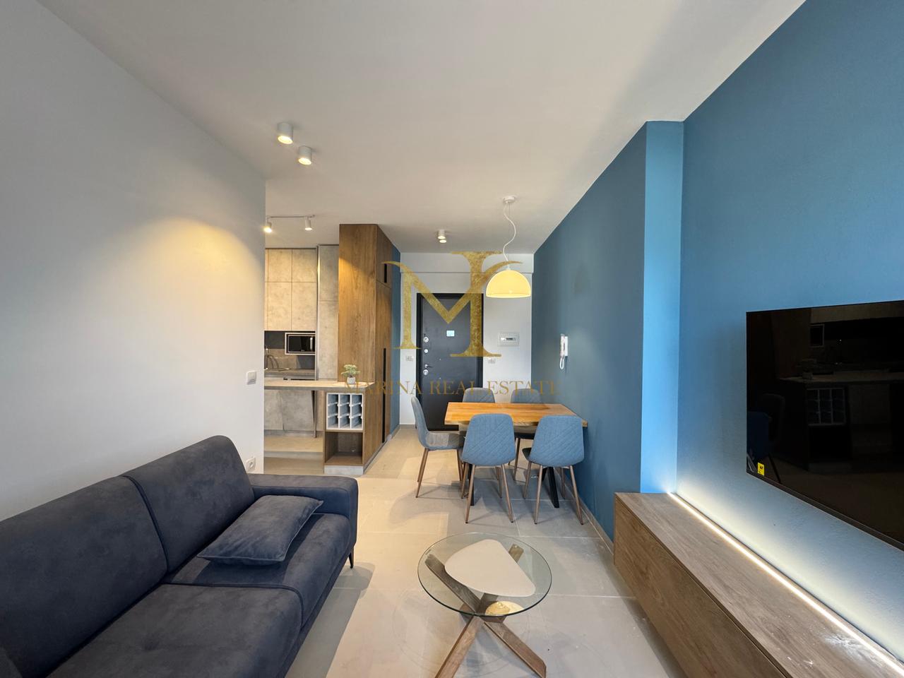 Apartament 2+1 më pamje deti për qira në Golem. Pallat dhe apartament i ri