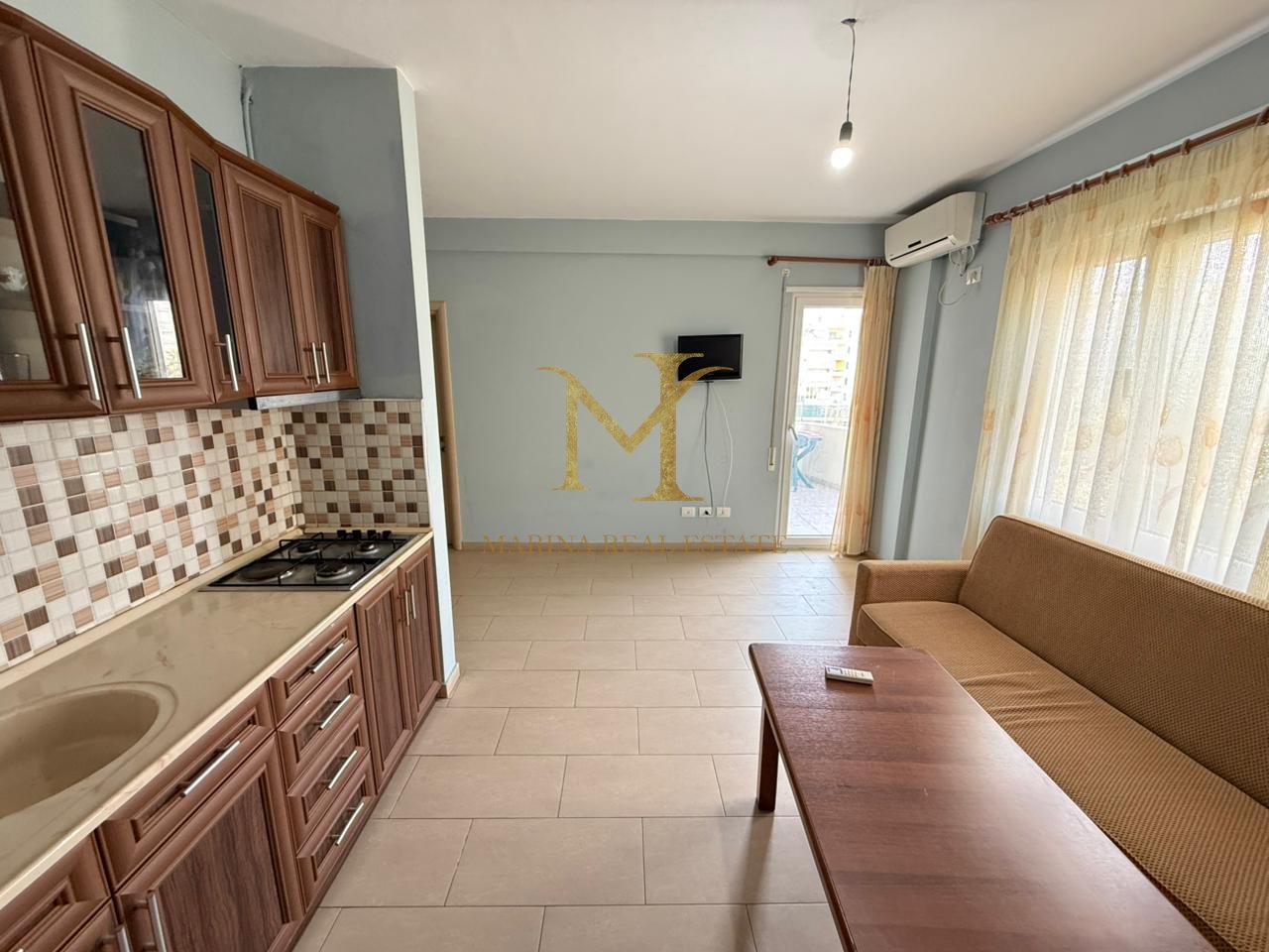 Shitet Apartament 1+1 – Shkëmbi i Kavajës, Durrës