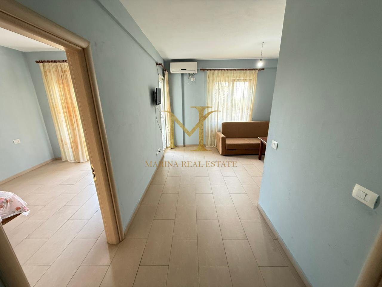 Shitet Apartament 1+1 – Shkëmbi i Kavajës, Durrës