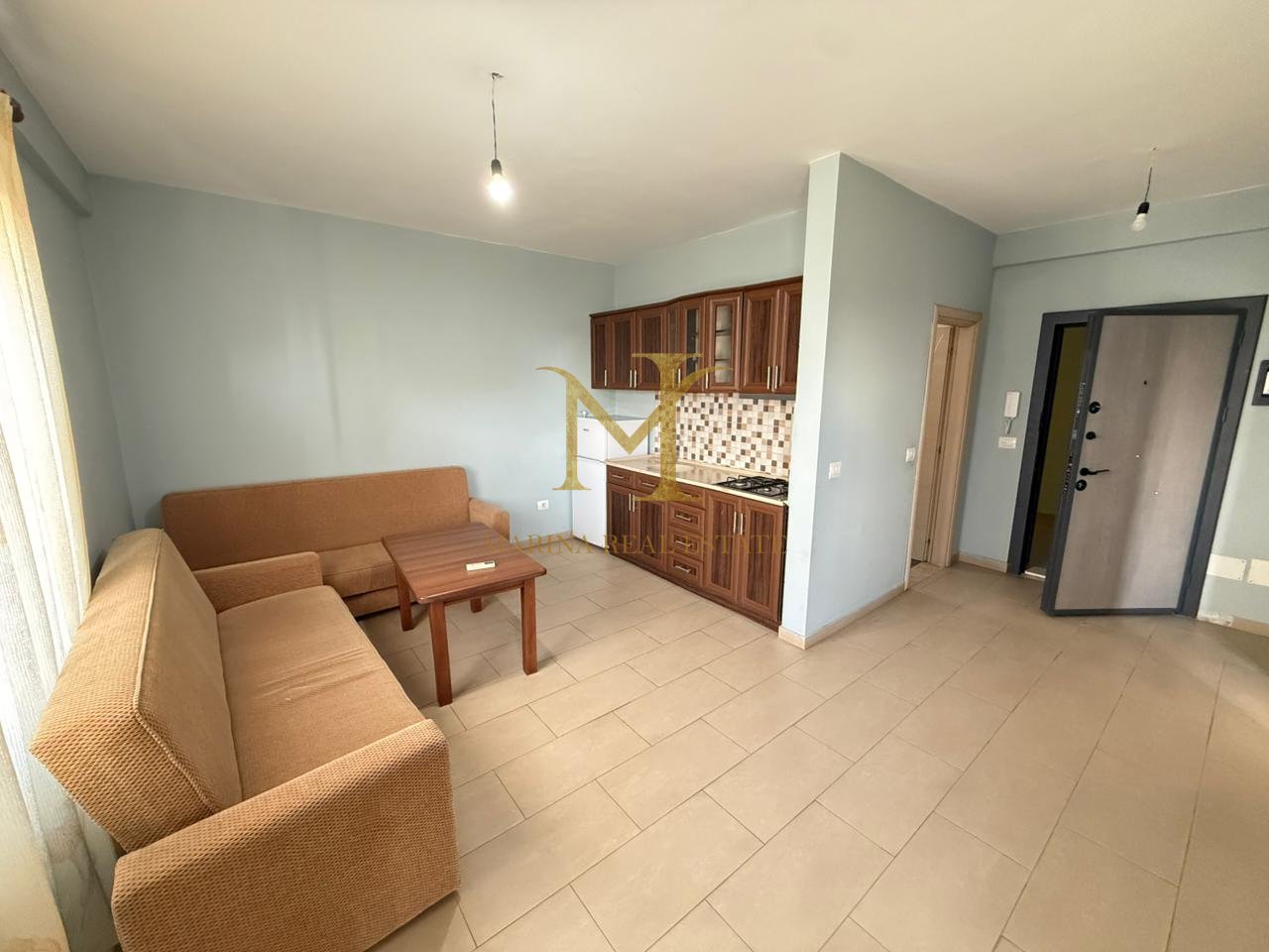 Shitet Apartament 1+1 – Shkëmbi i Kavajës, Durrës