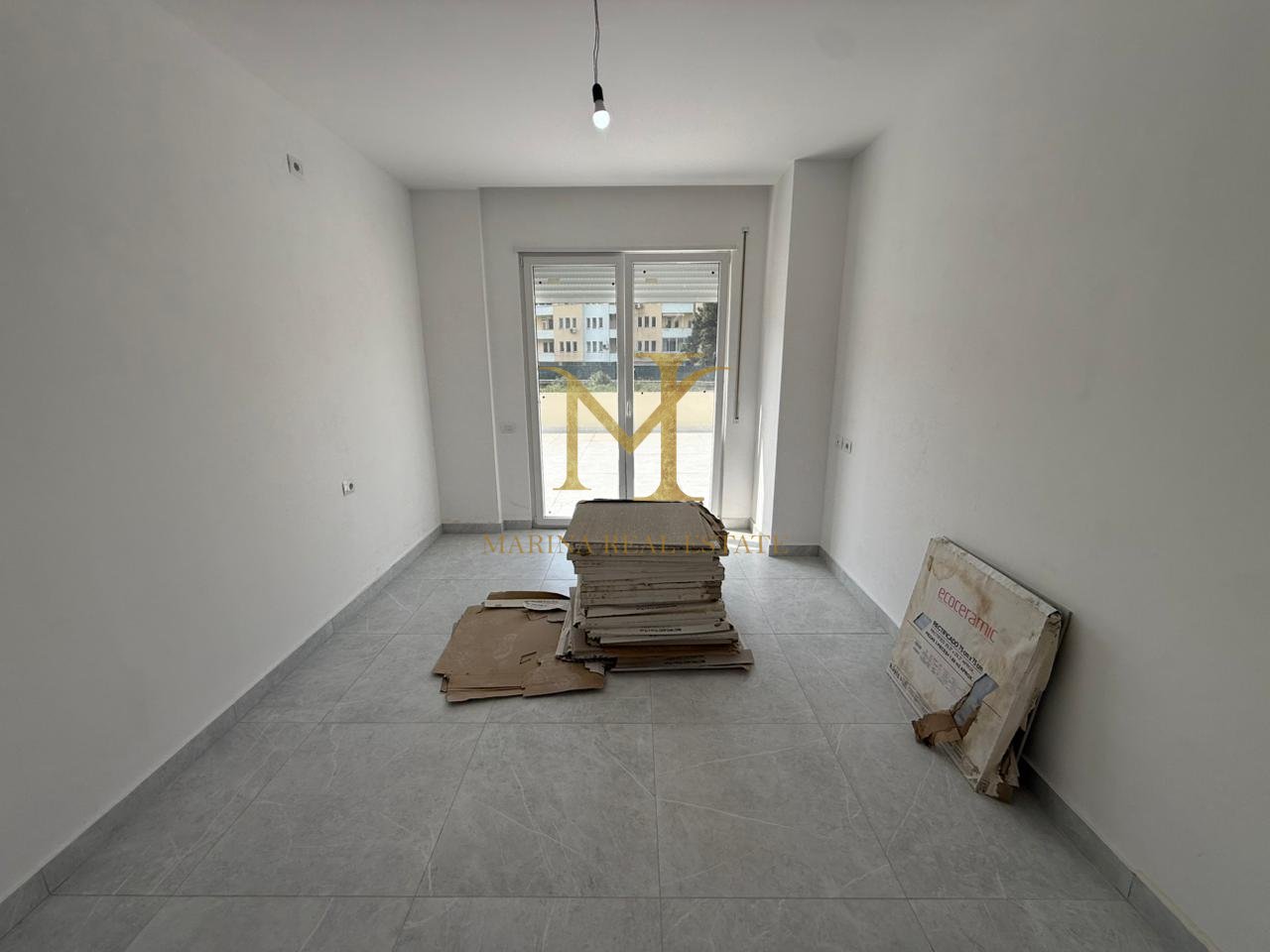 Shitet Apartament 2+1+ 90 m2 Verande – Shkëmbi i Kavajës, Durrës