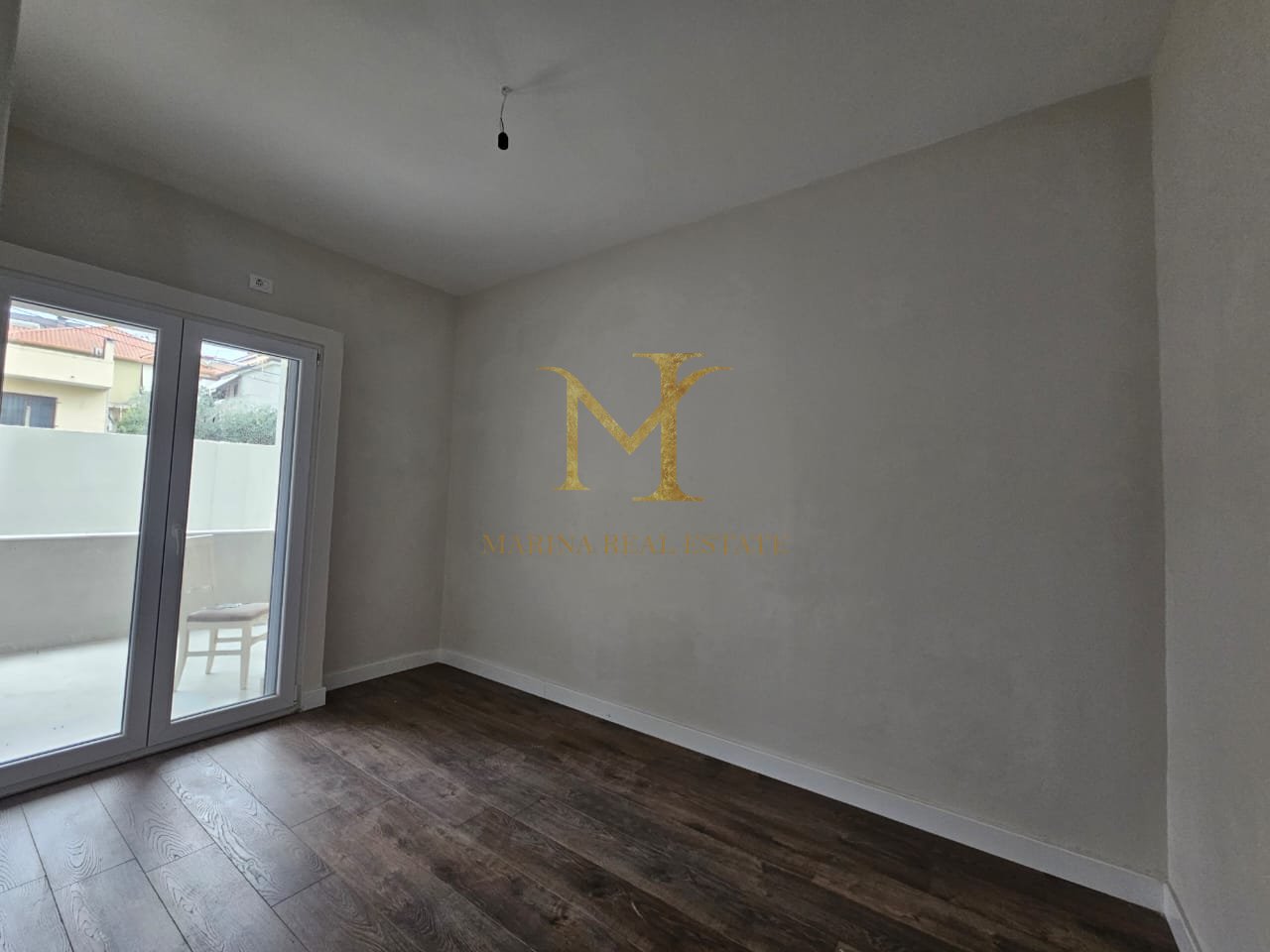 SHITET APARTAMENT 2+1 tTE SPITALI RAJONAL DURRES!!