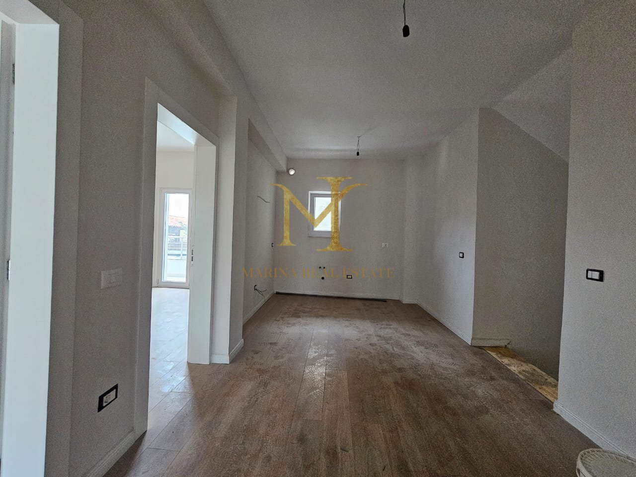 SHITET APARTAMENT 2+1 TE SPITALI RAJONAL DURRES!!!