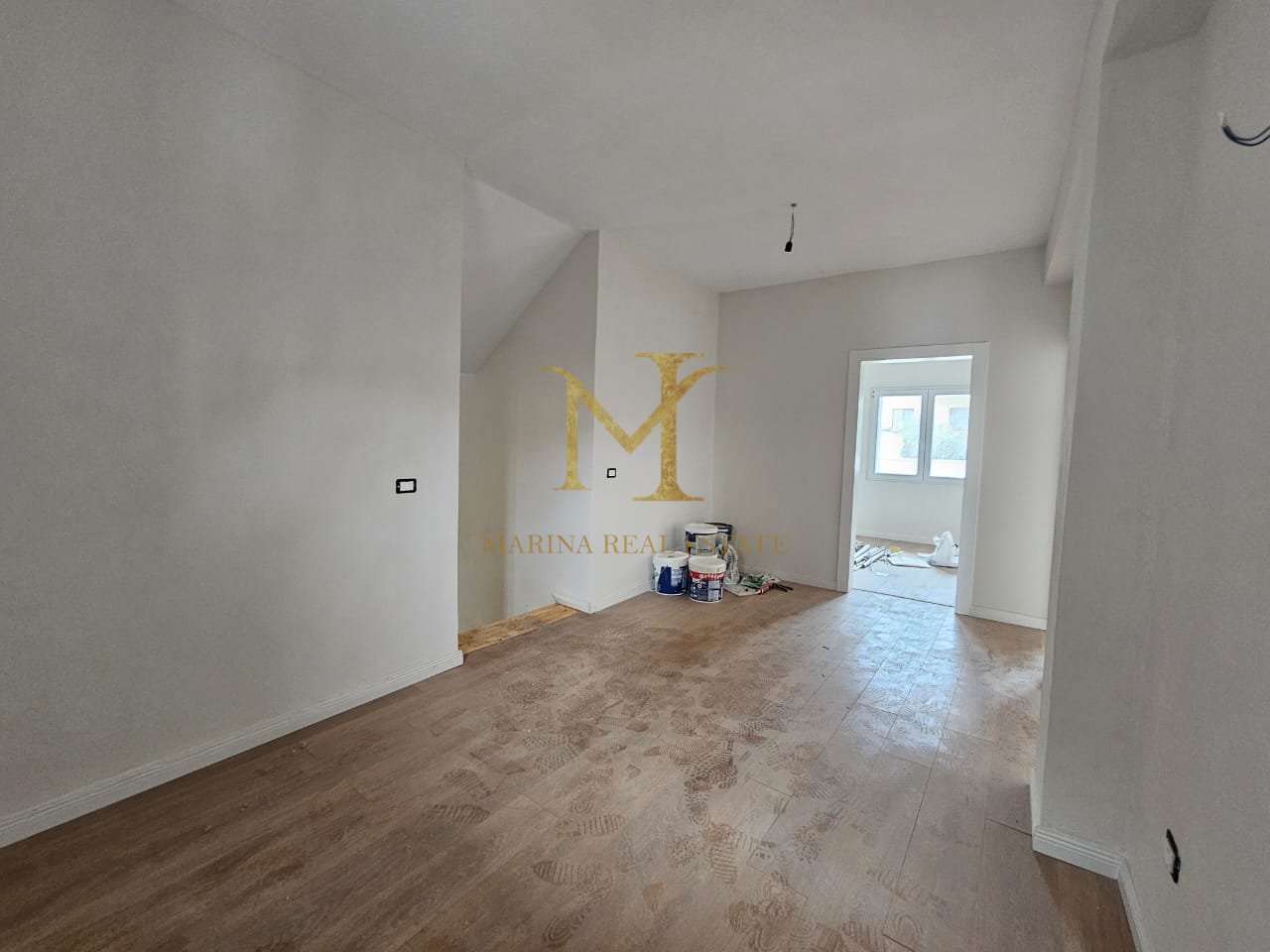 SHITET APARTAMENT 2+1 TE SPITALI RAJONAL DURRES!!!