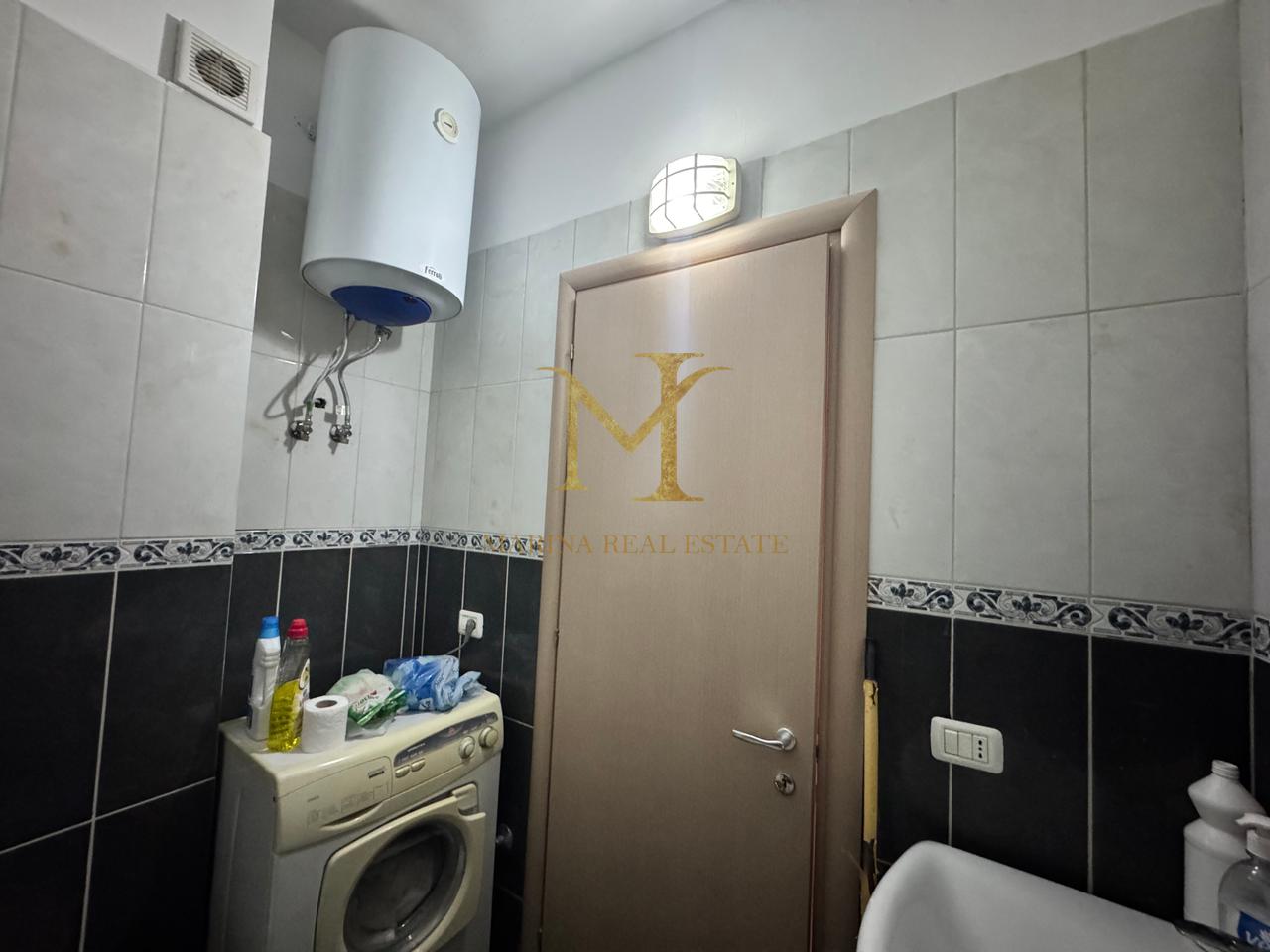 Shitet apartament 2+1+2 në Durrës, zona Plazh