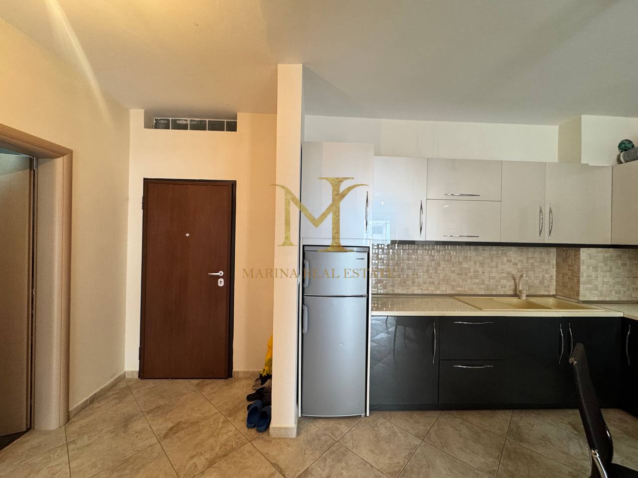 Shitet apartament 2+1+2 në Durrës, zona Plazh