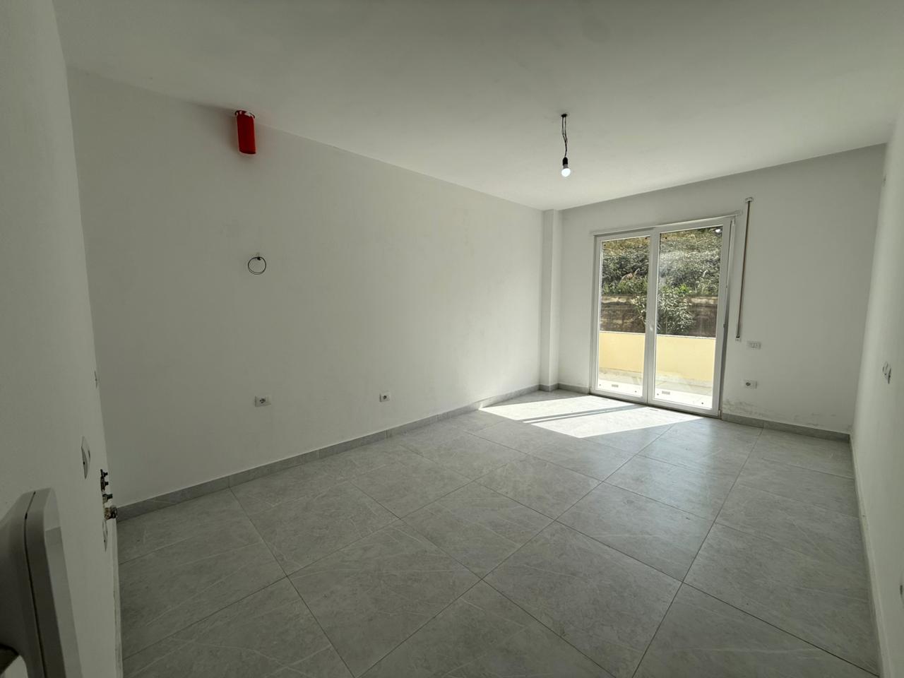 Apartament 1+1 Për Shitje në Shkëmbi i Kavajës, Durrës - 75,000€ | 85 m²