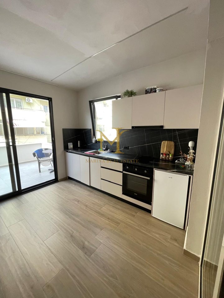 APARTAMENT 1+1 ME QERA NE PLAZH ILIRIA !!