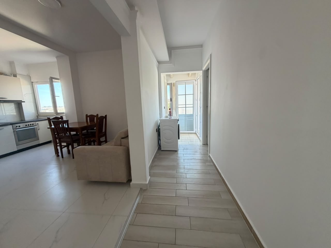 SHITET APARTAMENT 2+1 NE GOLEM! thumbnail 2