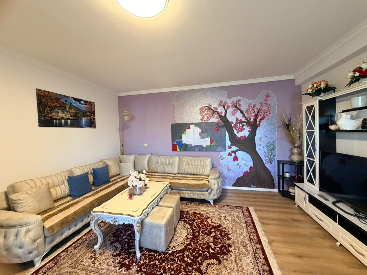 APARTAMENT 3+1 ME QIRA – KOMPLEKSI ROTONDO, PLEPA, DURRËS