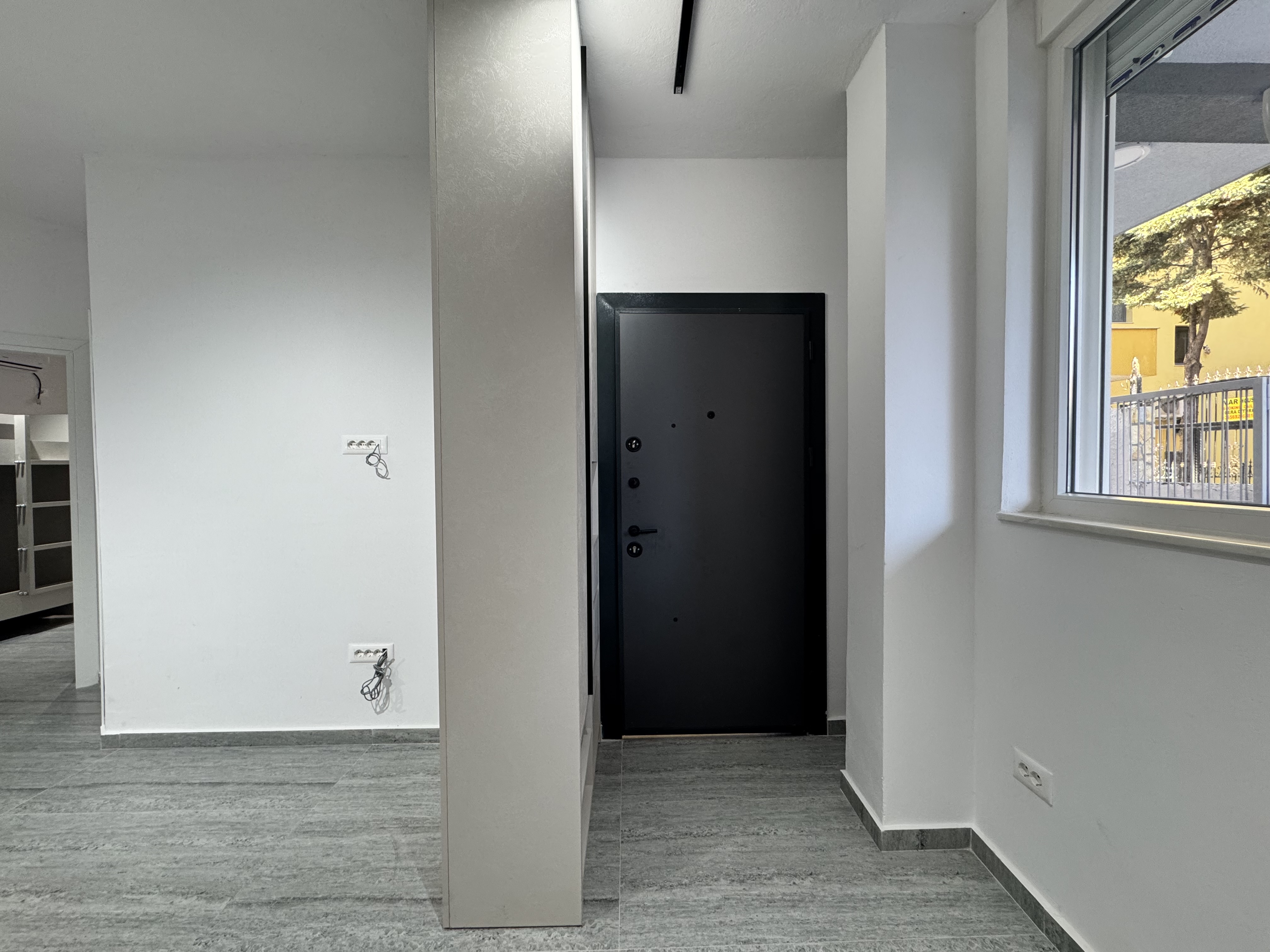 Shitet apartament 2+1 ne Plazh – Durres thumbnail 4