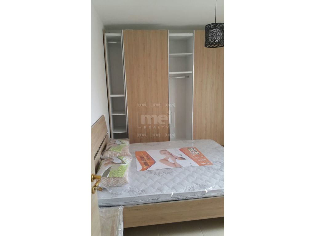 Apartament 2+1 me Garazhd Tek Kompleksi Shekulli