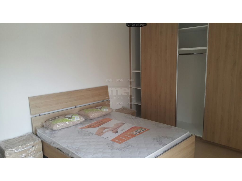 Apartament 2+1 me Garazhd Tek Kompleksi Shekulli