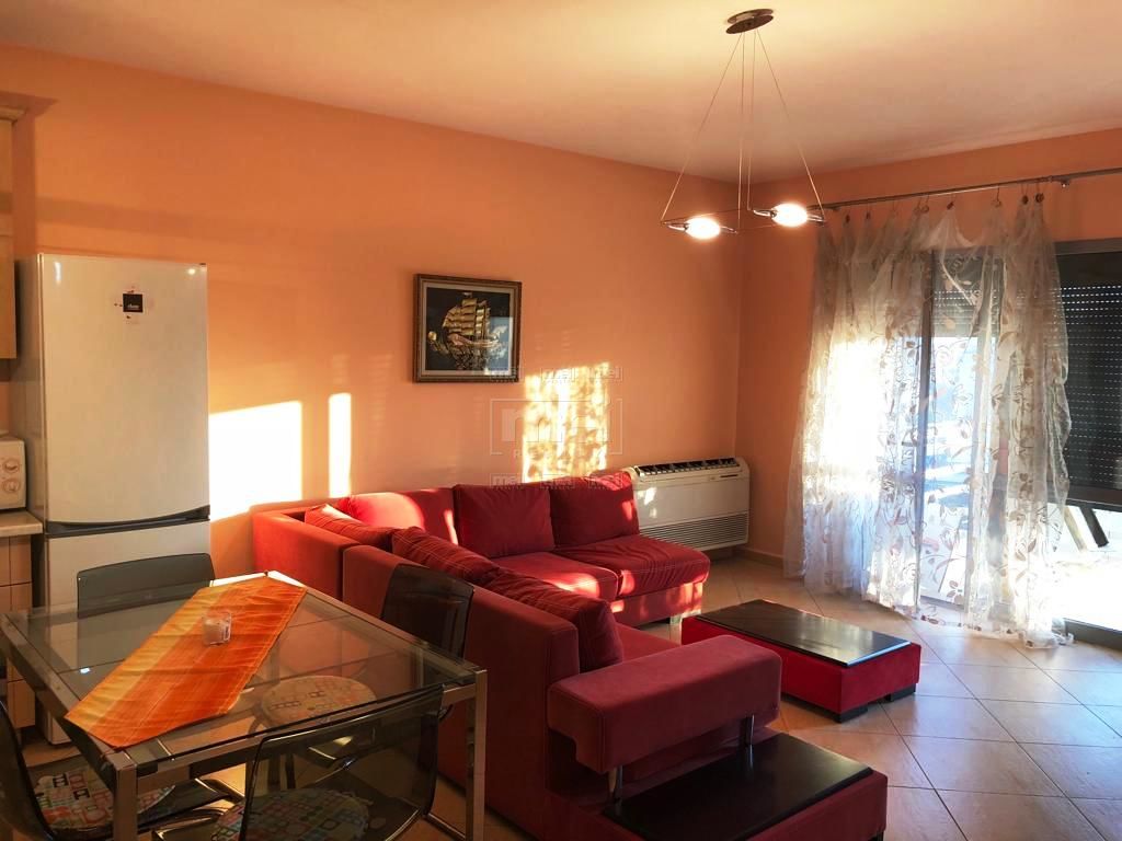 Jepet me qira Apartament 2+1+2 tualete tek Zogu i Zi