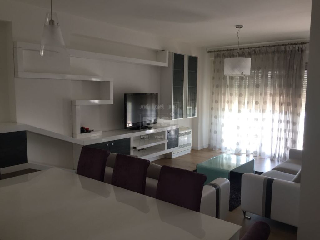 Kompleksi Nobis, Jepet me Qira Apartament 2+1