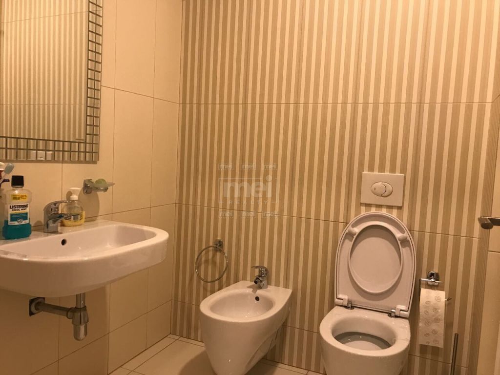 Tek Ambasador 3, Jepet me Qira Apartament 2+1 1