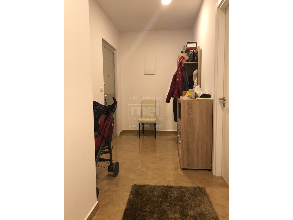 Tek Ambasador 3, Jepet me Qira Apartament 2+1 5