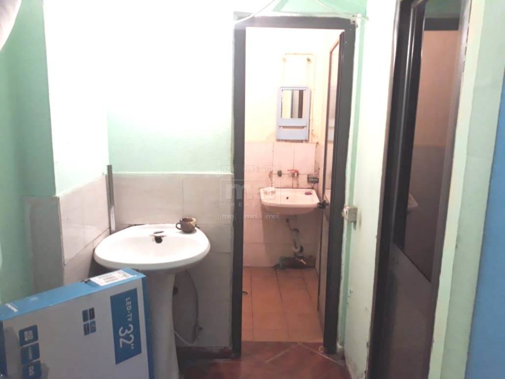 Muhamet Gjollesha, Commercial space for sale 1
