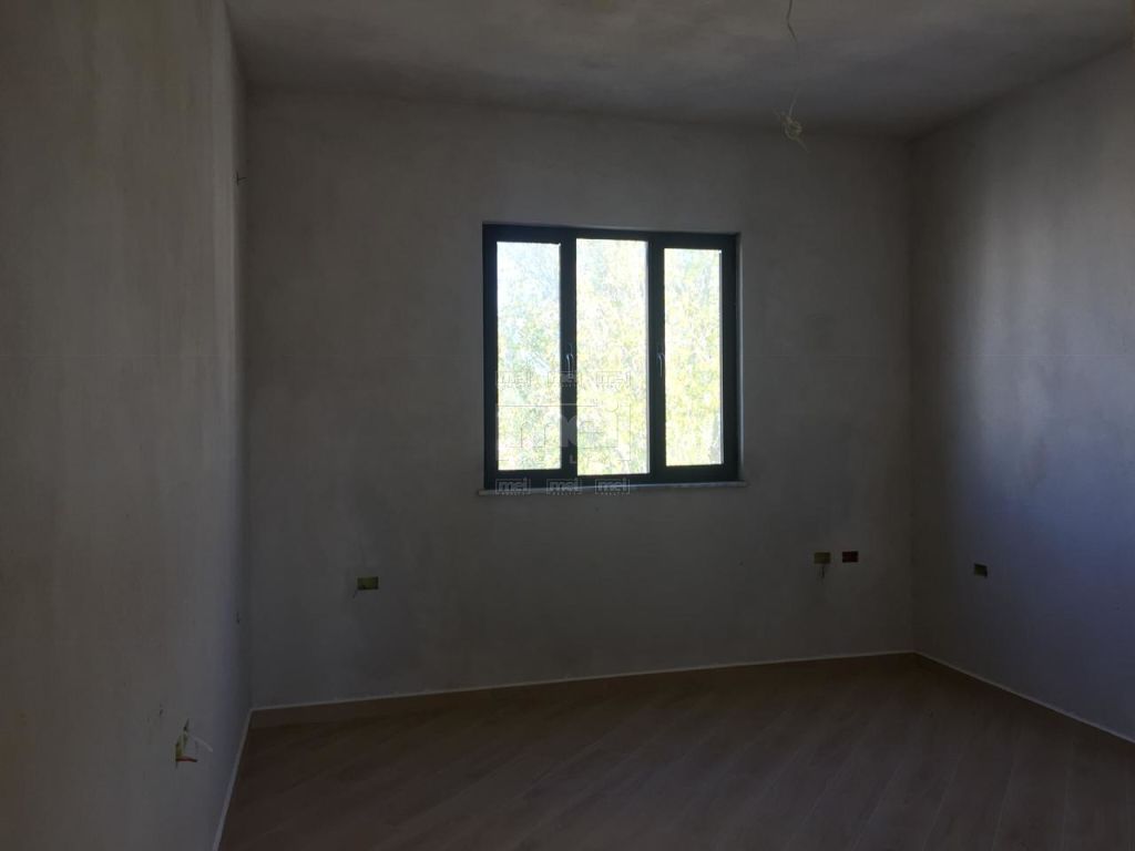 Tek Konviktet E Inxhinierise Se Ndertimit, Jepet Me Qira Godine 5-Kateshe