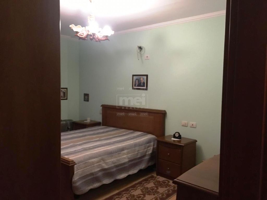 At Str. Margarita Tutulani Sell Apartment 2 + 1 4