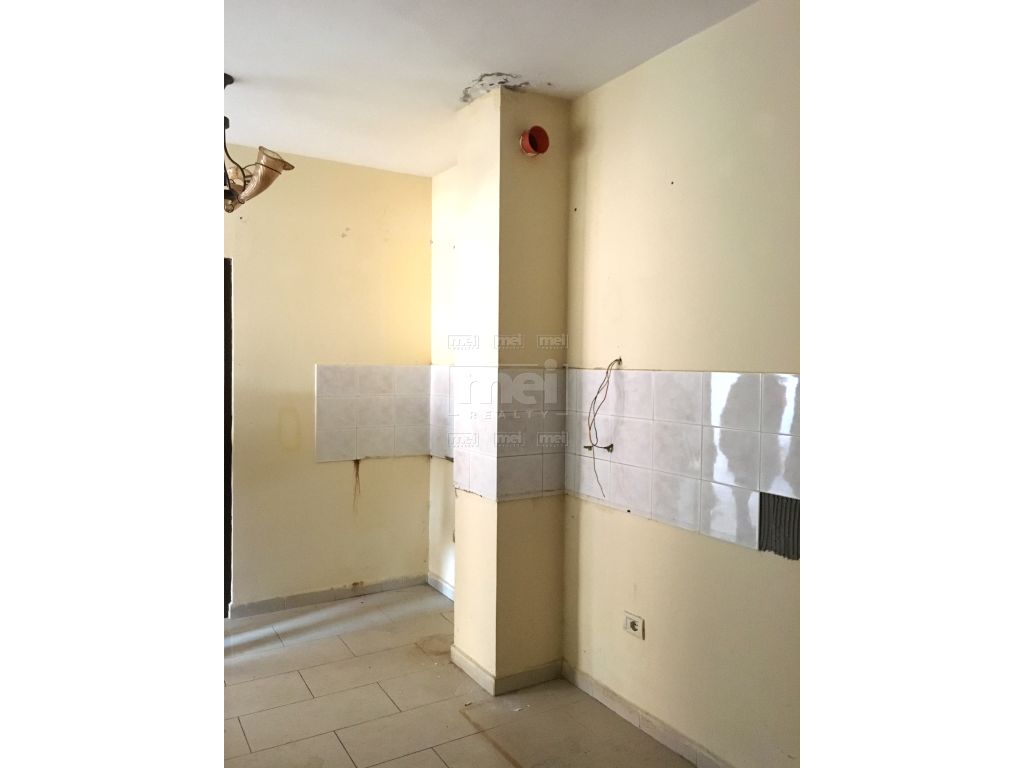 Oxhaku, Shiten Apartamente me tipologji te ndryshme.