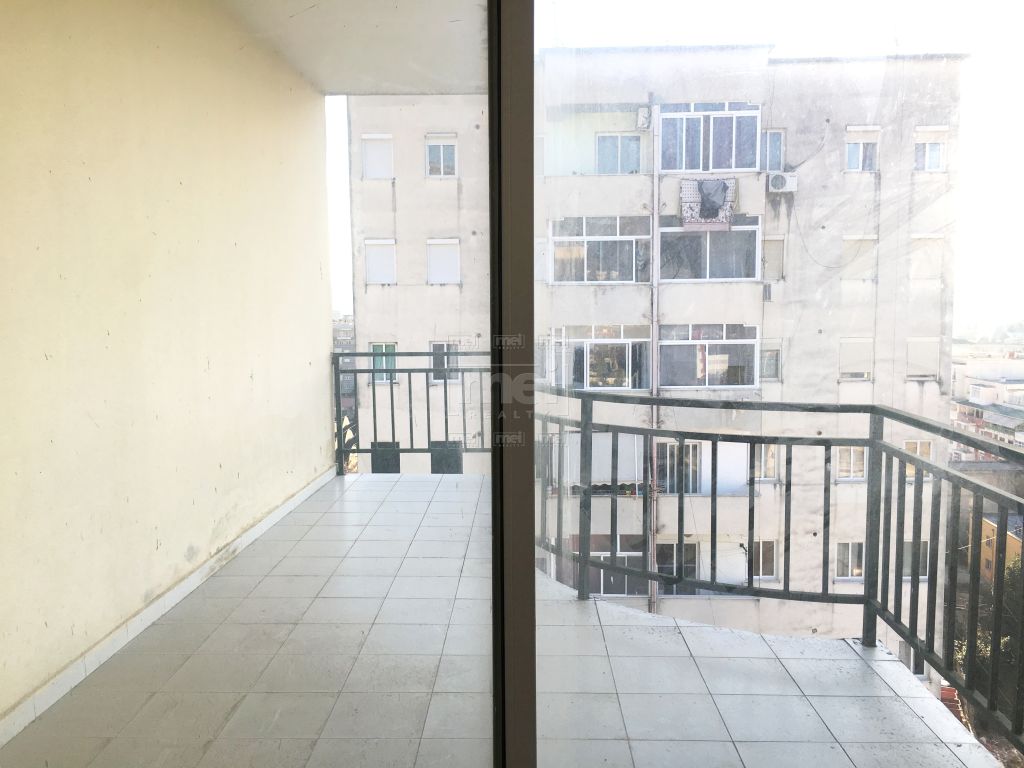 Oxhaku, Shiten Apartamente me tipologji te ndryshme.