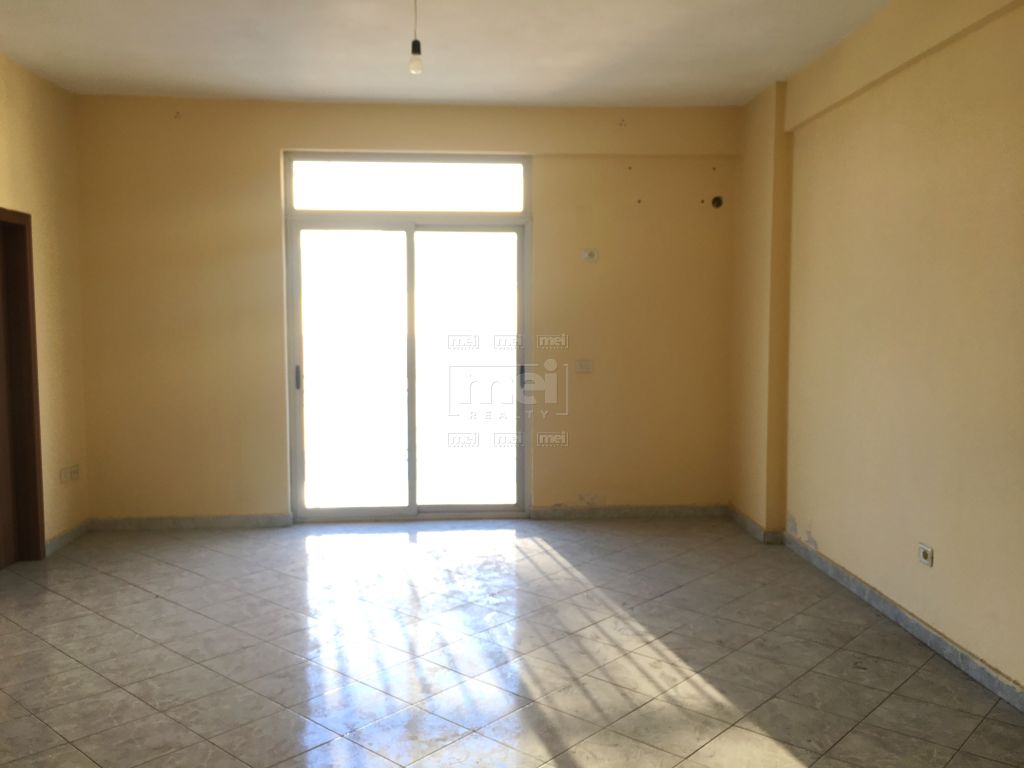 Oxhaku, Shiten Apartamente me tipologji te ndryshme.