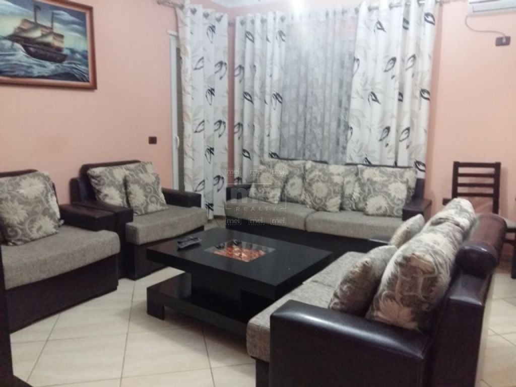 Kodra e Diellit, Jepet me Qira Apartament 2+1