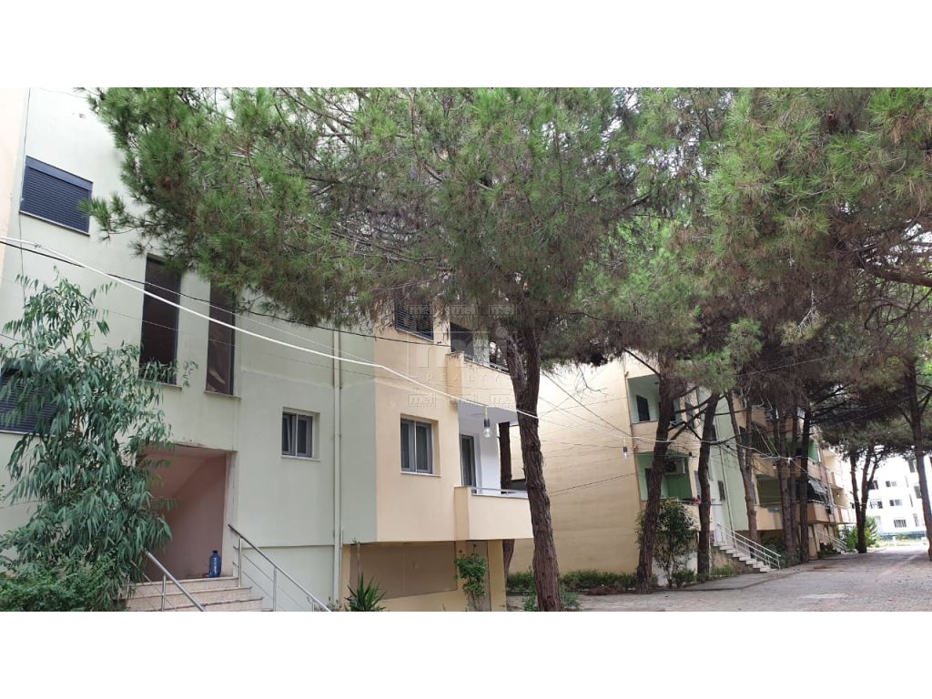 Te Mali i Robit Shitet Apartament 1+1
