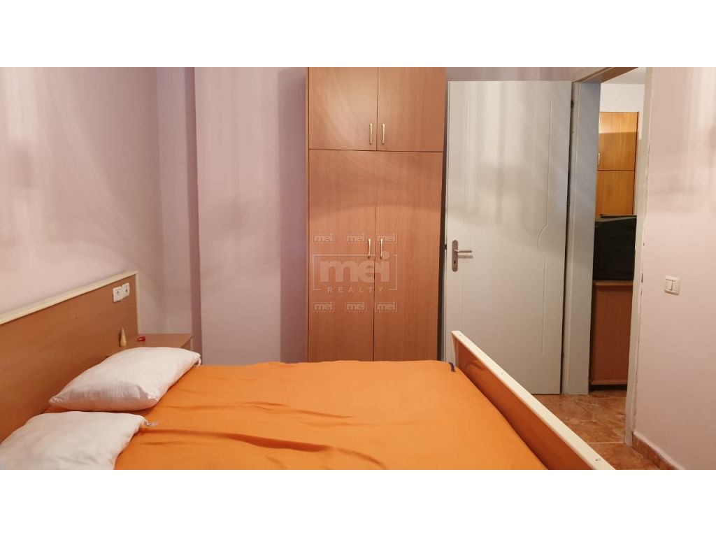 Te Mali i Robit Shitet Apartament 1+1 0