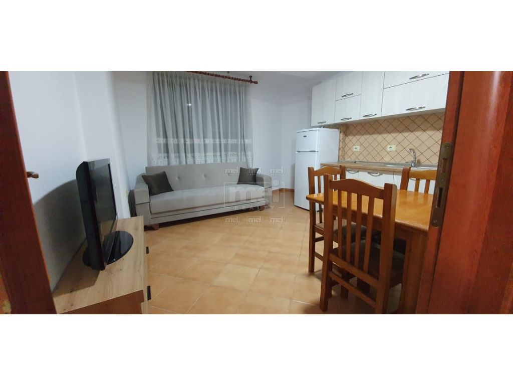 Tek Nente Katshet, Jepet Apartmanet Me Qira