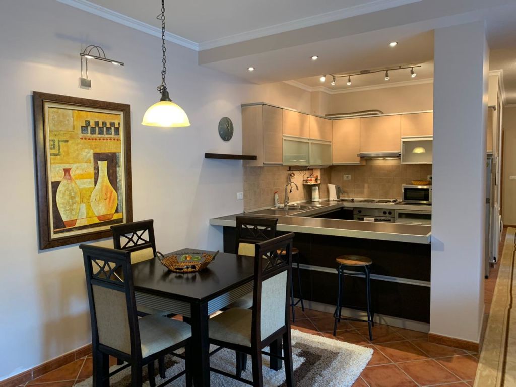 Bllok, prapa LSI, Jepet me Qira Apartament 2+1