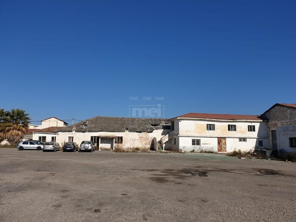 NE SHKOZET- DURRES SHITET 4100 m2 TRUALL ME 1350 m2 MAGAZINA: