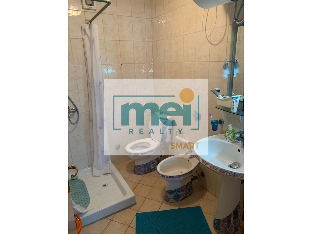 SHITET APARTAMENT 2+1 RRUGA E RE E PORTIT