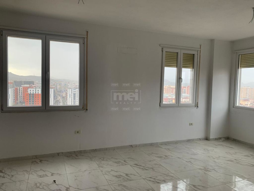 Jepet Apartament 3+1+Garazh me Qira tek Fusha e Aviacionit