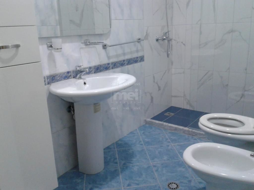 Bllok, Rr. Sami Frasheri, Jepet me Qira Apartament 2+1