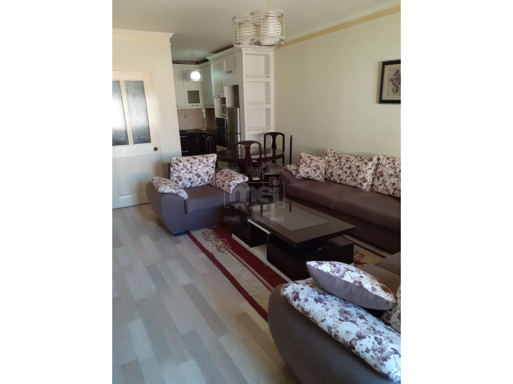 Laprake, Blloku Gintash, Jepet Me Qira Apartamenti 1+1