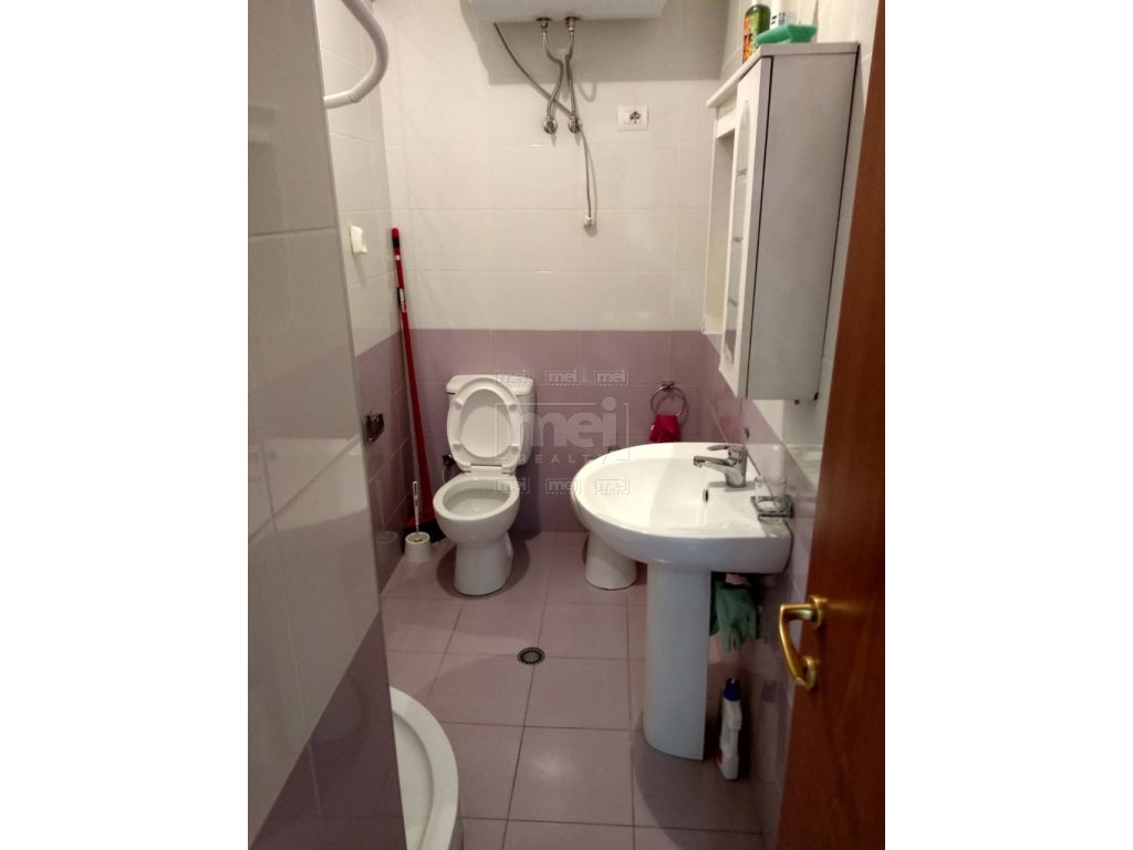 JEPET ME QIRA APARTAMENT 2+1+2 I MOBILUAR NE DON BOSKO.